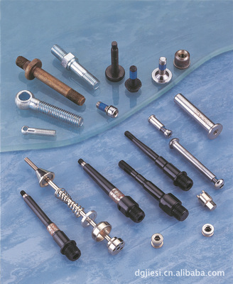 供應高品質車載充電器螺母,專注車充五金配件解決方案